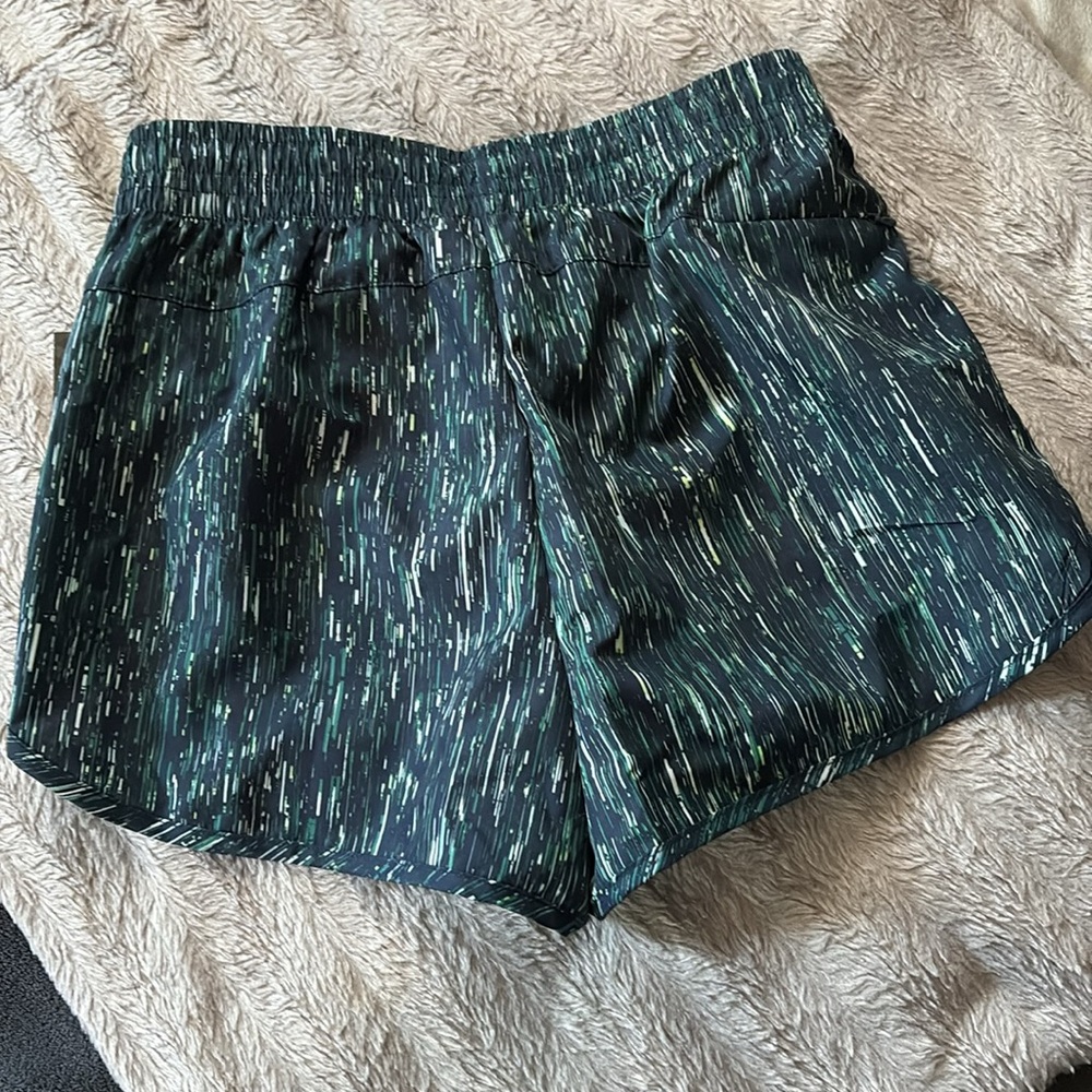 ATHLETIC WORKS SHORTS 🏋️‍♀️ - Picture 5 of 5